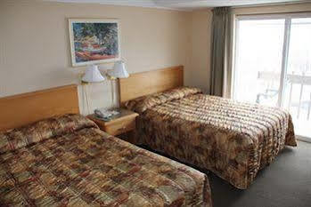Star Lodge Kamloops Buitenkant foto